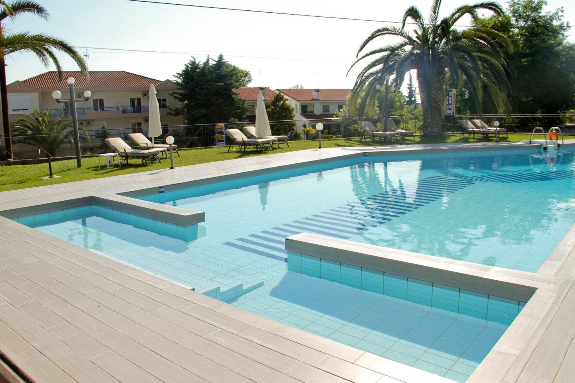 Hotel Idea Fourka Ngoại thất bức ảnh